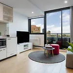 Oaks Melbourne Southbank Suites 